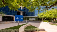 Intel прави опит да се спаси – съкращава още работни места и спира проекти в Европа