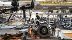 Китай призова местните автопроизводители да не изнасят електромобилни технологии