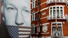 Еквадор се готви да изгони Асанж от своето посолство „до часове“