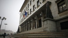 От 45 на 7 дни се съкращава срокът за събиране на извънредни вноски от банките