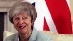 Мей ще призове нетърпеливите депутати „да контролират нервите си"