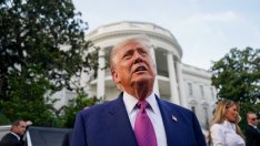 Trump Organization пуска собствен смартфон - Trump Mobile