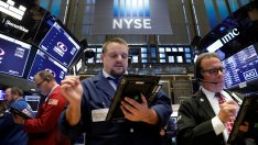 Ръстът на фондовия пазар е под заплаха от слаб сезон на отчетите