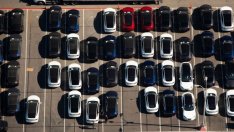Продажбите на Tesla &ndash; светъл лъч в проблемни времена