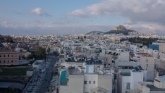 Стар жилищен фонд и чести спорове между наследниците: 1/3 от жилищата в Гърция са празни