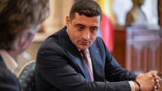 Как румънските популисти използват разногласията между ЕС и САЩ