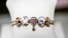 Pandora се подготвя за рецесия въпреки силното търсене на бижутата ѝ