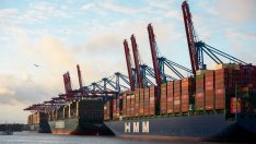 Тръмп похвали готовността на ЕС да сключи търговска сделка със САЩ