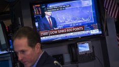 Dow изтри над 660 пункта в най-лошата си седмица от години*