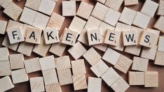 Защо хората измислят свои собствени истини и вярват в конспирации?