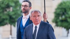 Политическата криза във Франция попарва надеждите за водено от бизнеса възстановяване