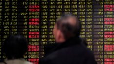 Азиатските борси завършиха с понижения след лошото представяне на Wall Street