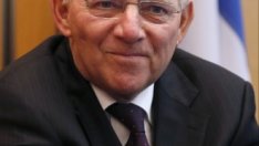 Шойбле: Политиците трябва зорко да следят ликвидността от централните банки