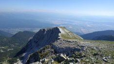 Протест и контрапротест за разширяването на ски зоната в Банско