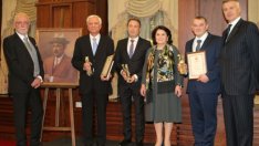 Трима мениджъри получиха приз „Атанас Буров“ за банково и индустриално управление