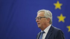 Юнкер не очаква съществен напредък в преговорите по Brexit през идния месец