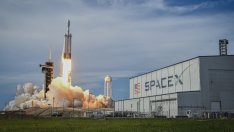 SpaceX търси 40 млрд. долара за още чипове от Nvidia