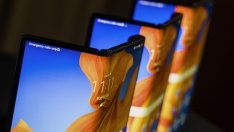 Huawei искаше да е номер едно на пазара на смартфони. После се намеси Тръмп