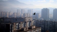 ЕС намалява въглеродните емисии, но без да ограничава ръста на икономиката