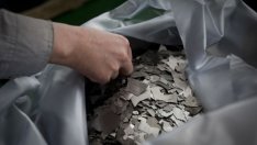 Китай слива производители и създава нов гигант в редкоземните метали