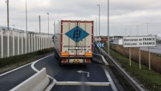 Цената на товарните превози през Ламанша скочи четири пъти