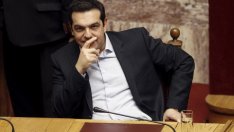 Мрачните облаци над гръцкото правителство не се разсейват