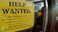 Броят на заявленията при безработица в САЩ спадна до близо 49-годишно дъно