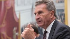 Йотингер: На Румъния ù трябват 20 години за доближаване на БВП до средното за ЕС