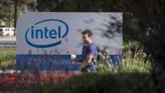 Intel инвестира 20 млрд. долара в строежа на две нови фабрики за чипове в Аризона
