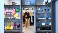 Онлайн гигантът в бързата мода Shein отвори първия си физически магазин