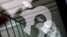 Apple с най-големия дневен срив в цената на акциите ѝ от 6 години