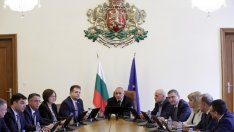 Борисов: Общините, които искат да нямат винетки, да си поддържат пътищата