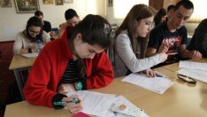 Красимир Вълчев: Засега не се очертава удължаване на учебната година