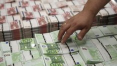 Европейската комисия замрази средства за Чехия на стойност 4,5 млрд. евро