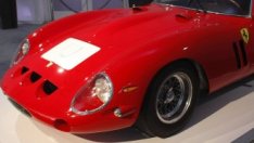 Ferrari счупи рекорда за най-скъп автомобил