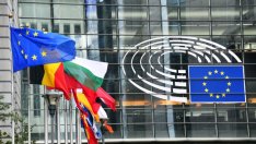 И ЕП препоръча Украйна да получи статут на страна кандидатка за членство