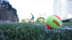 Производителят на тенис ракетите Wilson изненада с по-високи резултати от очакваното