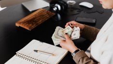 Около 6% от работните места в света ще изчезнат заради изкуствения интелект