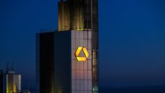 Германия обмисля продажба на дела си в Commerzbank, ако UniCredit я придобие