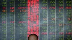 Спасяването на китайския фондов пазар може би вече струва 144 млрд. долара