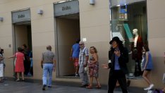 Inditex влезе в клуба "100 млрд. долара"