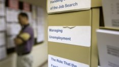 Молбите за помощи за безработица в САЩ растат повече от очакваното