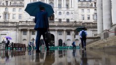 Срив в производствения сектор носи лоши новини за британската икономика