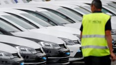 Продажбите на Volkswagen се сриват с една пета