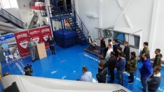 Базите за ремонт на самолети в България увеличават търсенето на авиотехници