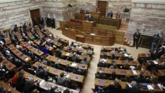 Гръцкото правителство подкрепи референдума за спасителния план 