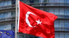 Турската избирателна комисия проверява сигналите за нередности около референдума