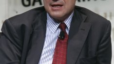 Бини Смаги: Европа трябва да обезцени валутата си