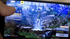 Съдия обяви, че е склонен да подкрепи искането на Epic Games срещу Apple