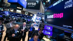 S&P 500 се колебае слабо след рекордите от миналата седмица*